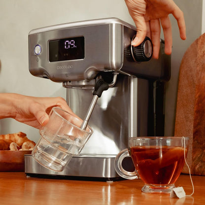Cecotec Cafetera espresso Power Espresso 20 Barista Compact. 1465 W, Thermoblock, 20 Bares, Vaporizador, 2 tazas de café, Depósito de agua extraíble de 1,8 Litro, Bandeja calienta tazas